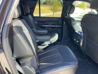 2022 ford expedition platinum