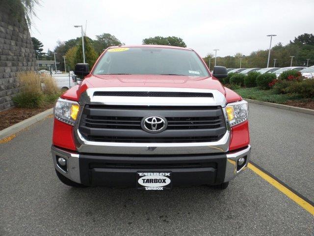 2014 toyota tundra sr5 4x4 sr5 4dr crewmax cab pickup sb (5.7l v8 for sale in north kingstown, rhode island