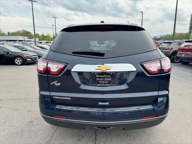 2017 chevrolet traverse ls