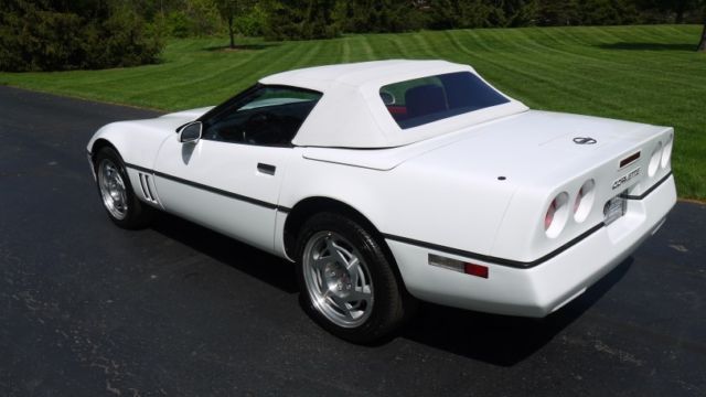 1990 chevrolet corvette convertible with only 19,496 actual miles