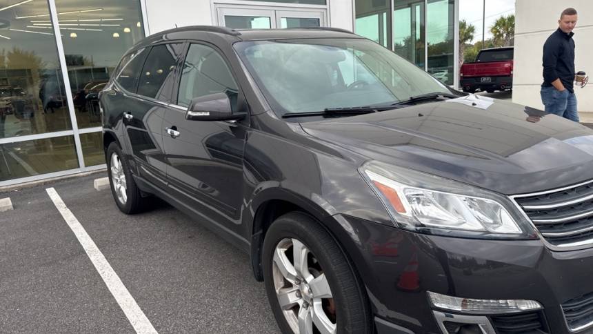2017 chevrolet traverse lt