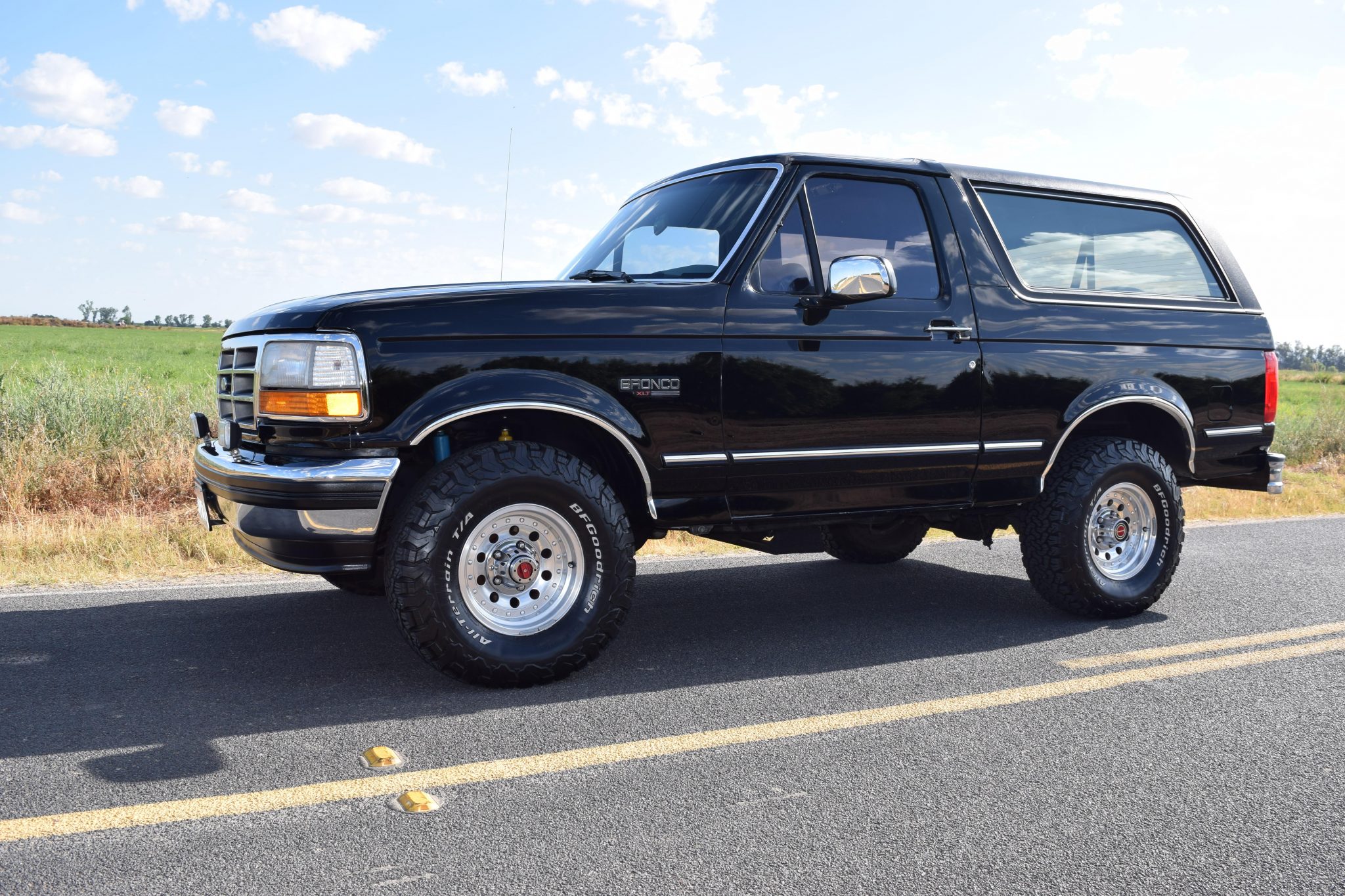 1992 ford bronco xlt 4×4
