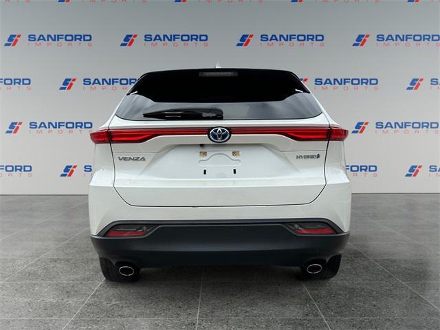 2022 toyota venza xle