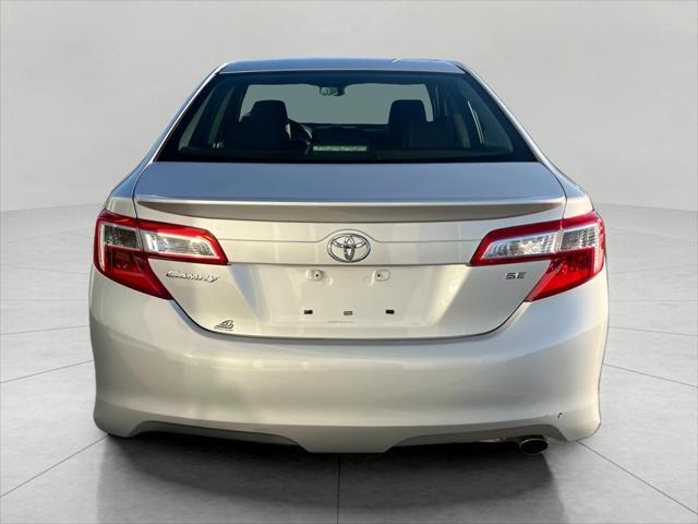 2013 toyota camry 4dr car