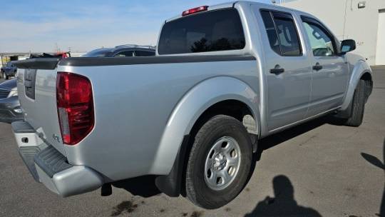2021 nissan frontier s