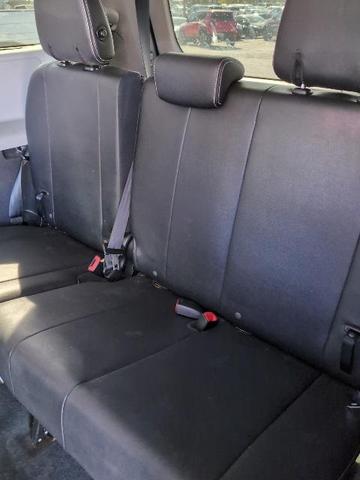 2015 toyota sienna se