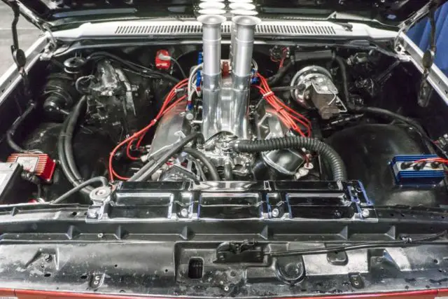 1975 chevrolet suburban 0 red v8