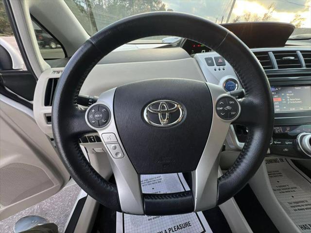 2013 toyota prius v five