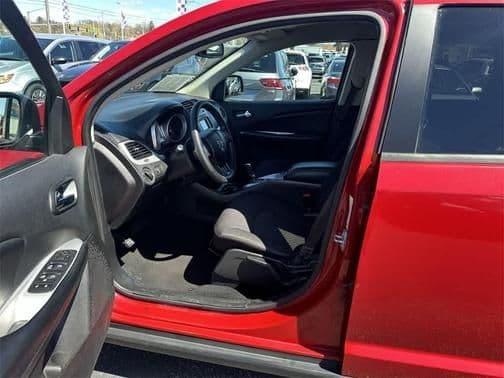 2018 dodge journey se in waukesha, wisconsin