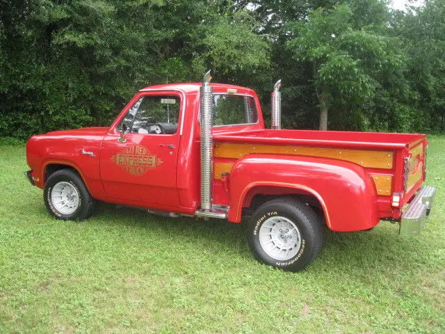 lil red express dodge d150, very good condition, fl no rust vehicle!