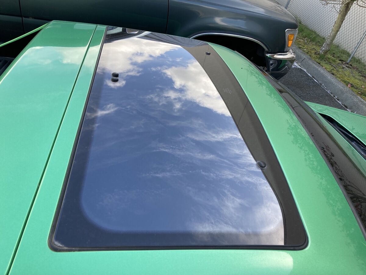 1986 pontiac fiero green se