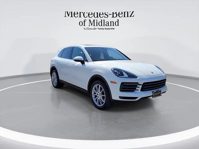 2023 porsche cayenne platinum edition