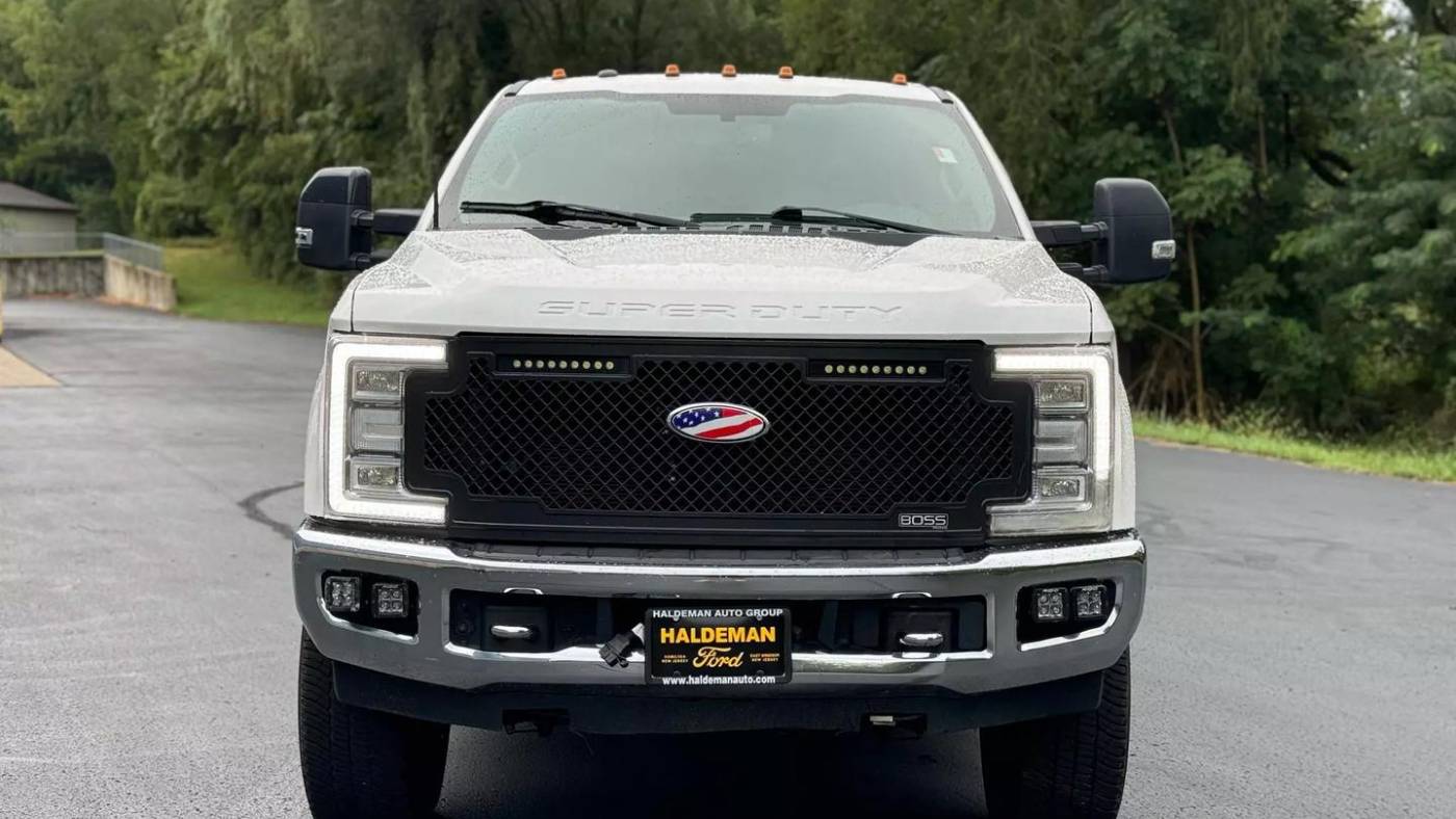 2017 ford f-350 super duty lariat