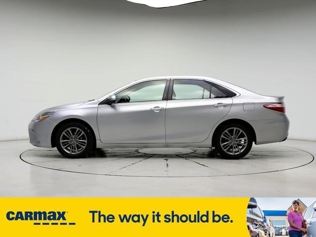 2016 toyota camry se