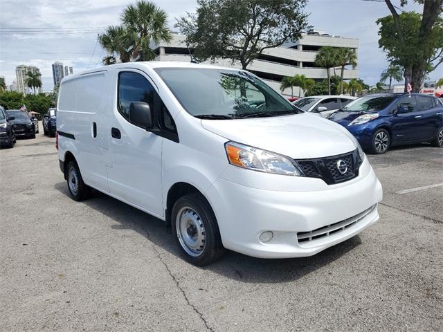 2021 nissan nv200 s