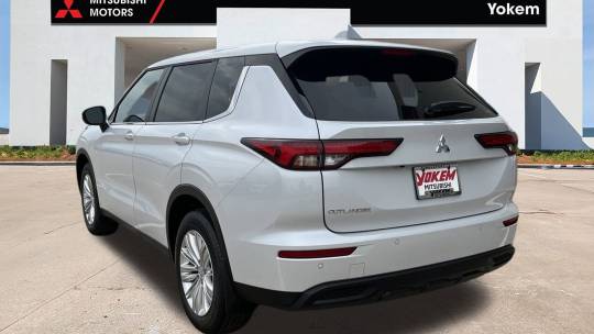 2024 Mitsubishi Outlander