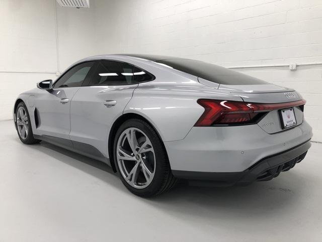 2022 audi e-tron gt premium plus