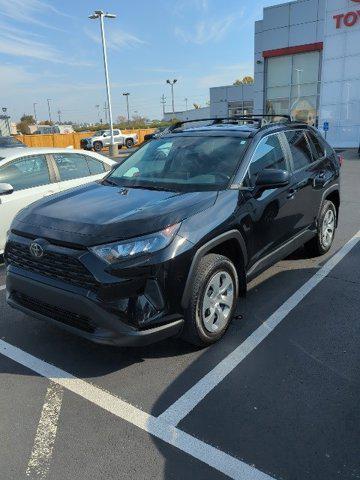 2021 toyota rav4 le