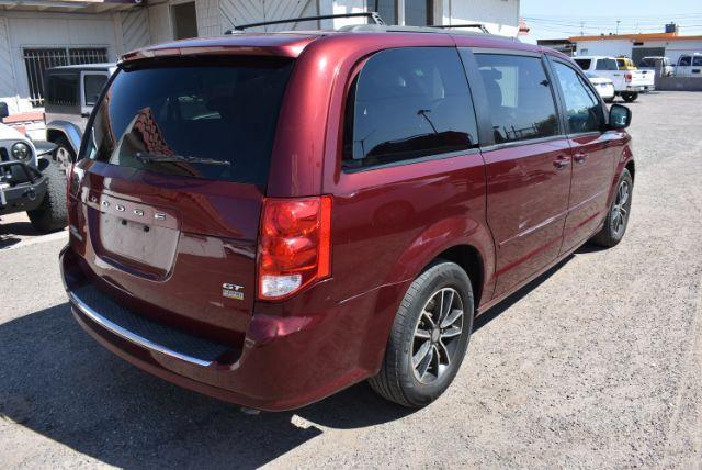 2017 dodge grand caravan gt