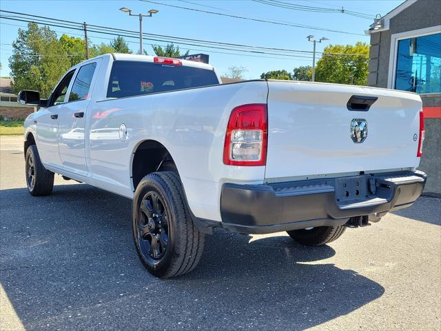 2022 ram 2500 tradesman crew cab 4x4 8' box