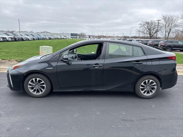 2022 toyota prius l