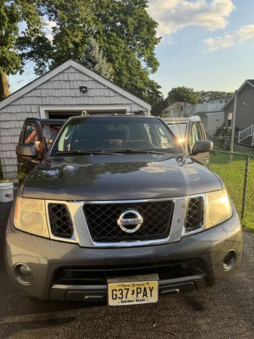 2010 nissan pathfinder se