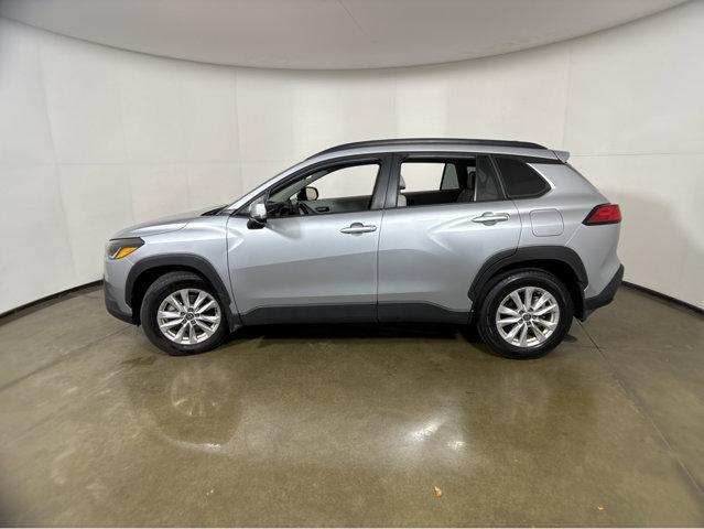 2023 toyota corolla cross le