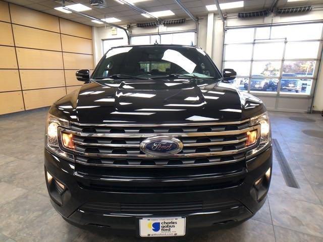 2021 ford expedition xlt