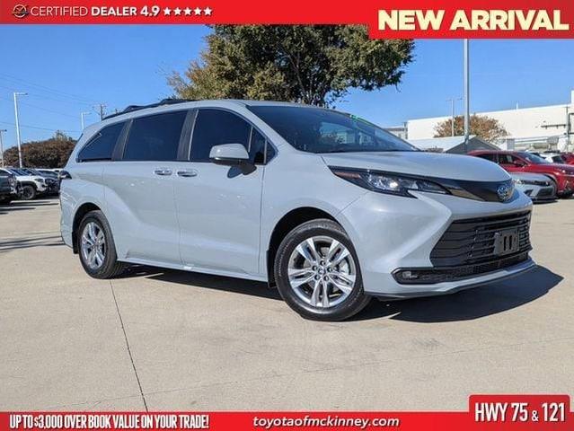 2023 toyota sienna woodland edition