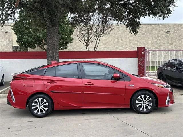 2022 toyota prius prime limited