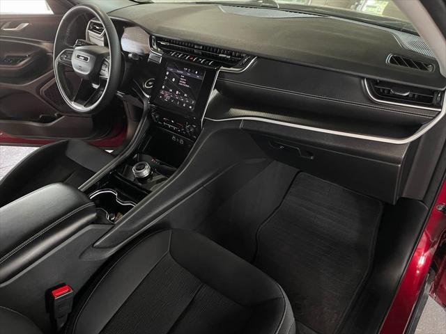 2023 jeep grand cherokee laredo
