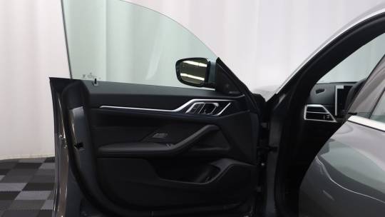 2025 BMW i4
