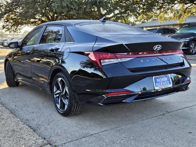 2022 hyundai elantra limited