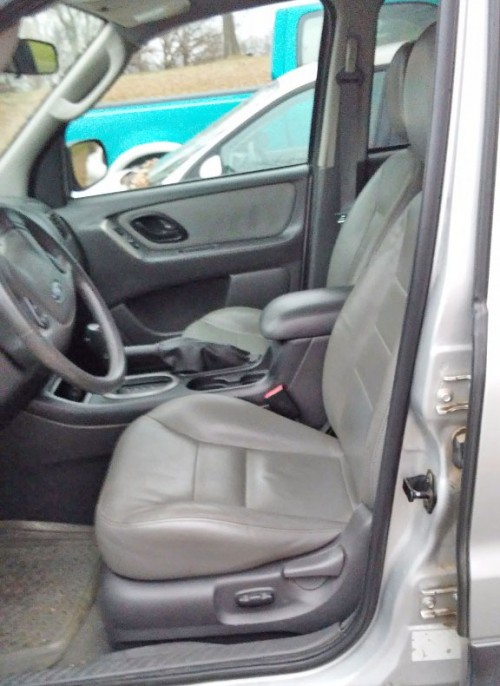 2005 ford escape xlt in kansas by owner