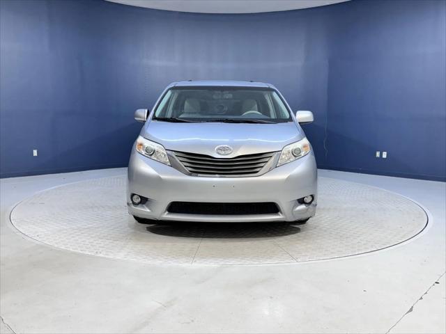 2013 toyota sienna xle