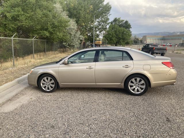 2006 toyota avalon xls