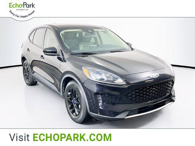 2020 ford escape se