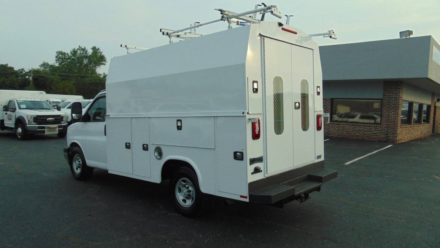 2018 chevrolet express 3500