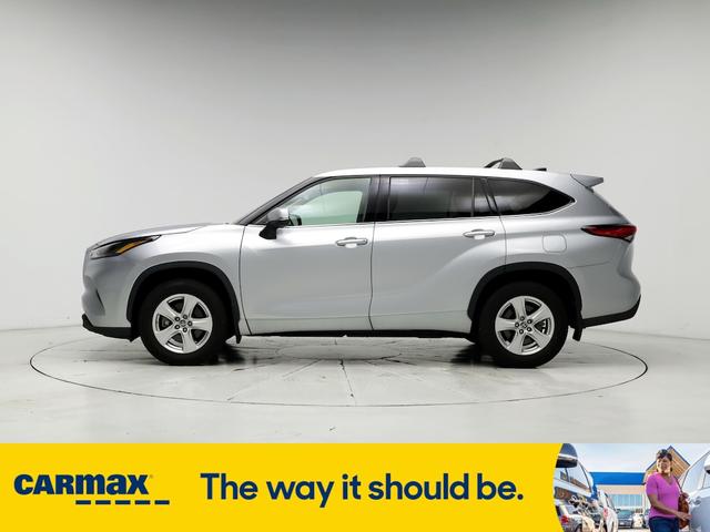 2022 toyota highlander l
