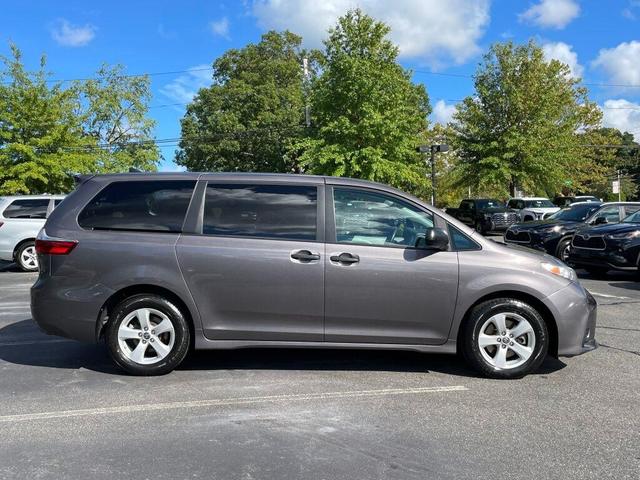 2020 toyota sienna l