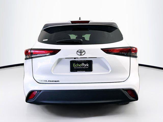 2023 toyota highlander l