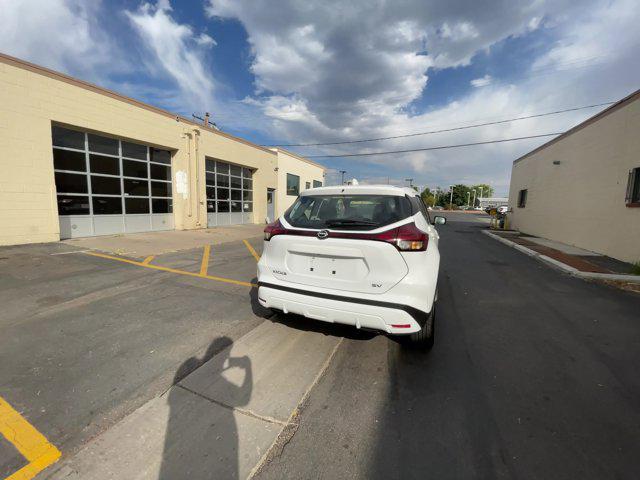 2023 nissan kicks sv