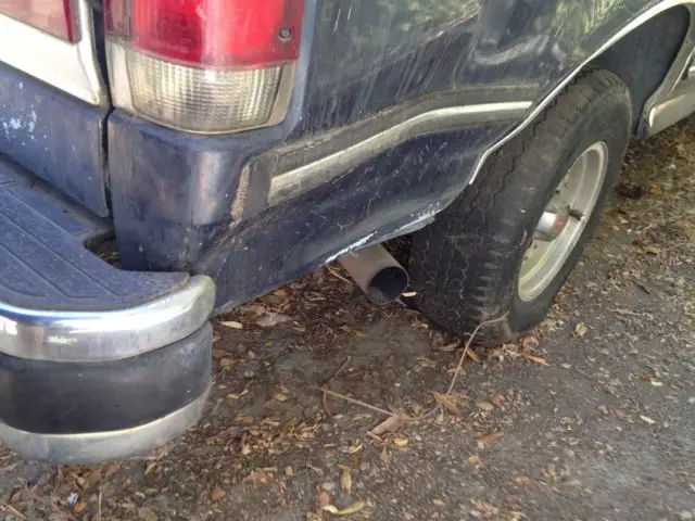 ford f 150 xlt larait with leer shell