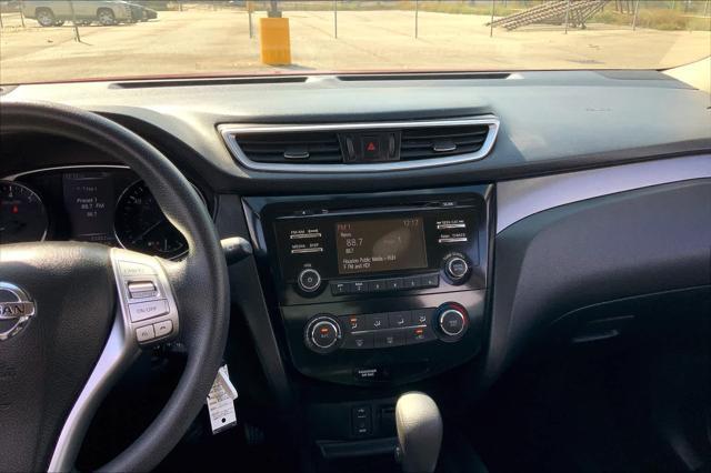 2016 nissan rogue s