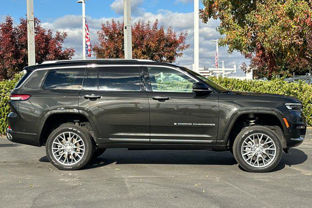 2023 jeep grand cherokee l summit