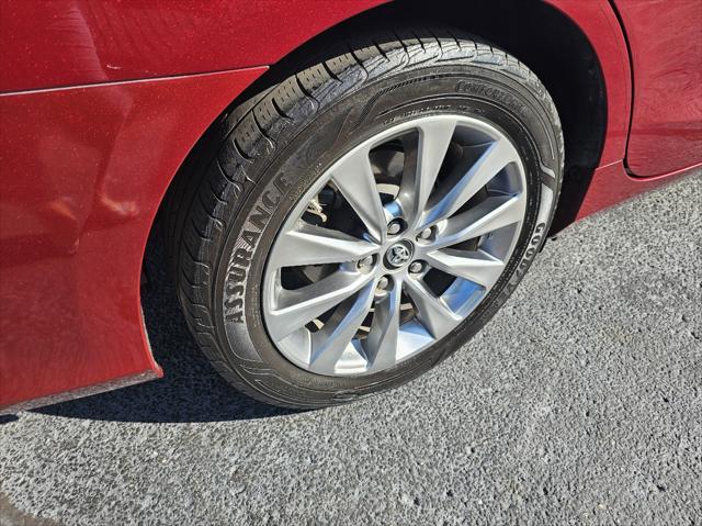 2016 toyota camry hybrid xle
