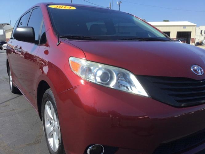 used 2014 toyota sienna l mount vernon, in 47620 for sale in mount vernon, indiana