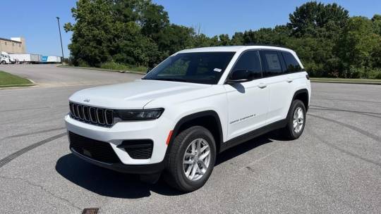 2024 Jeep Grand Cherokee laredo