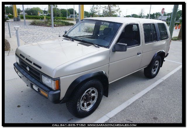 no reserve! '94 xe 3.0l auto a/c clean rust free body, runs great! chrome wheels