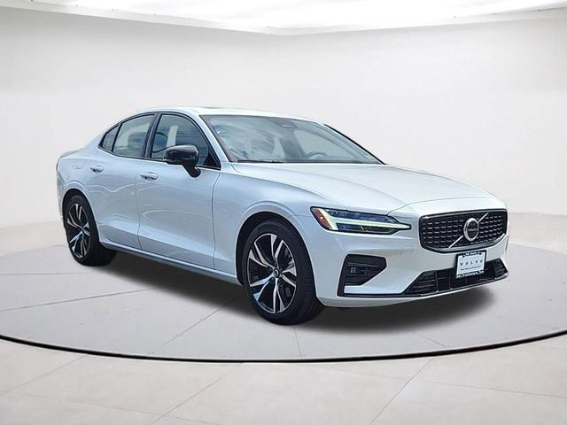 2024 volvo s60 b5 core dark